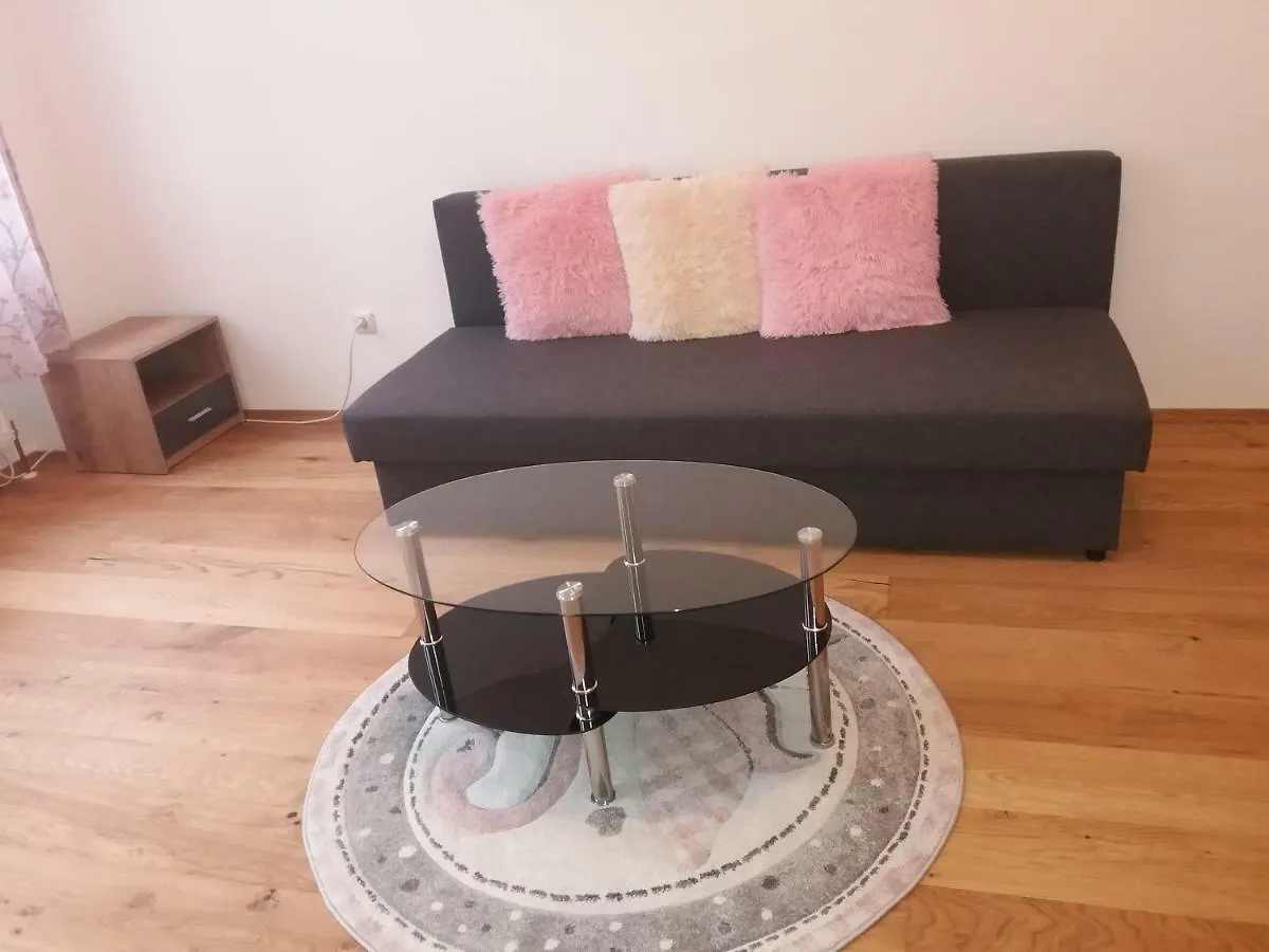 Flamingo Apartment Vienna Austria