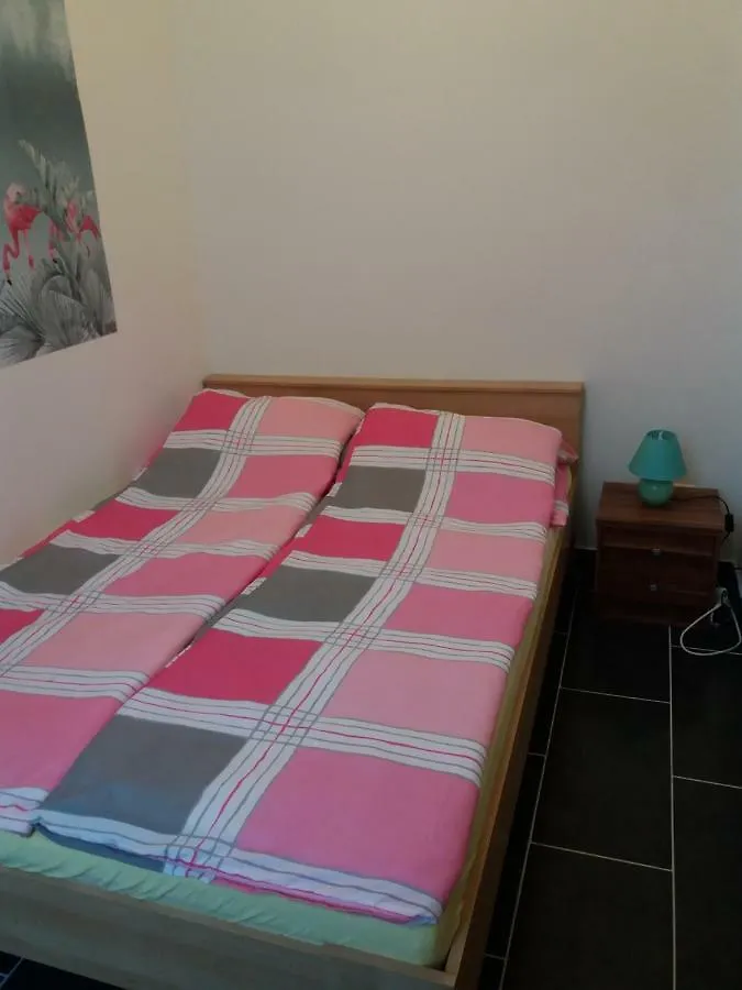 Flamingo Apartment Vienna Austria