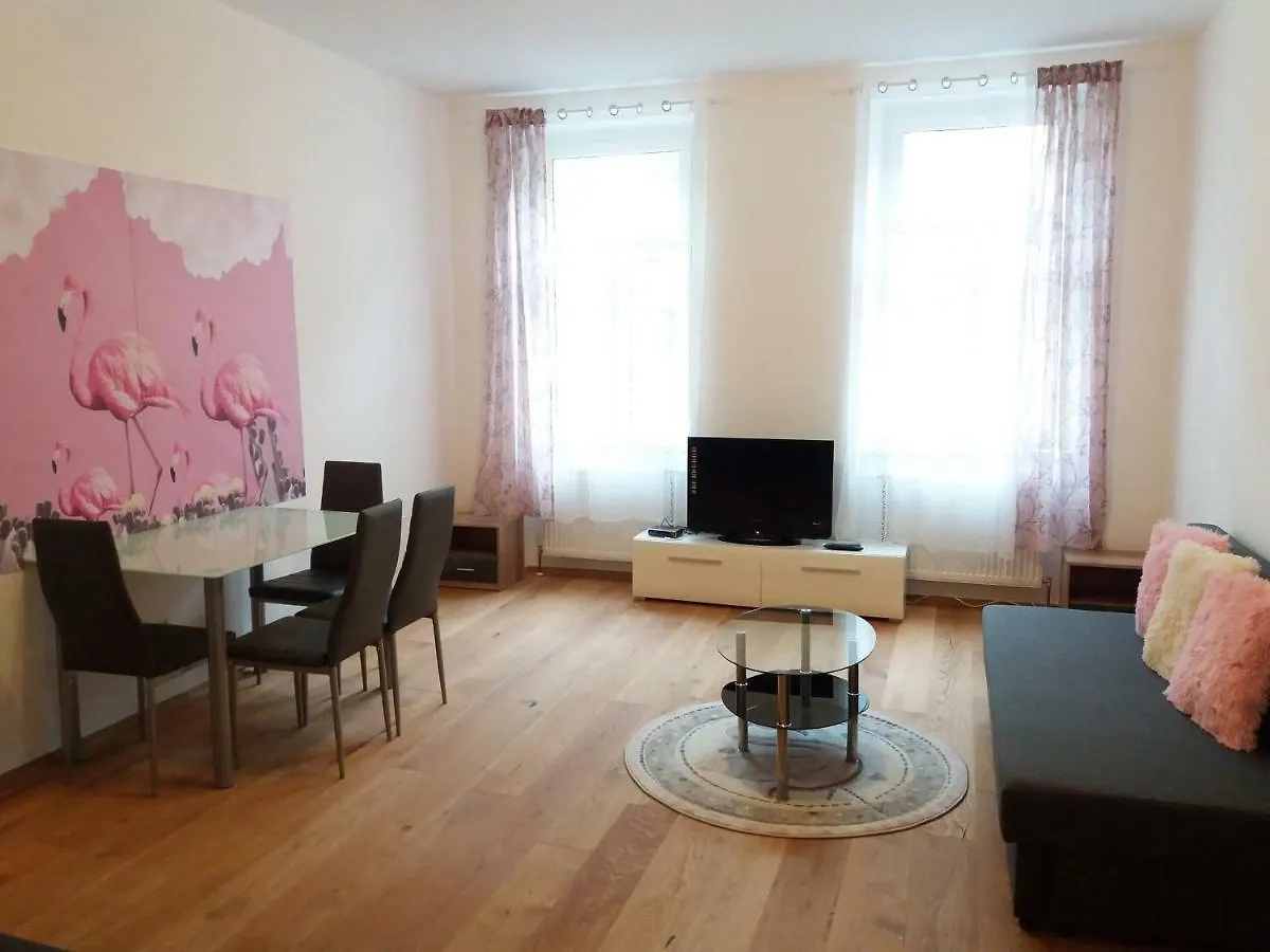 Flamingo Apartment Vienna 0*,