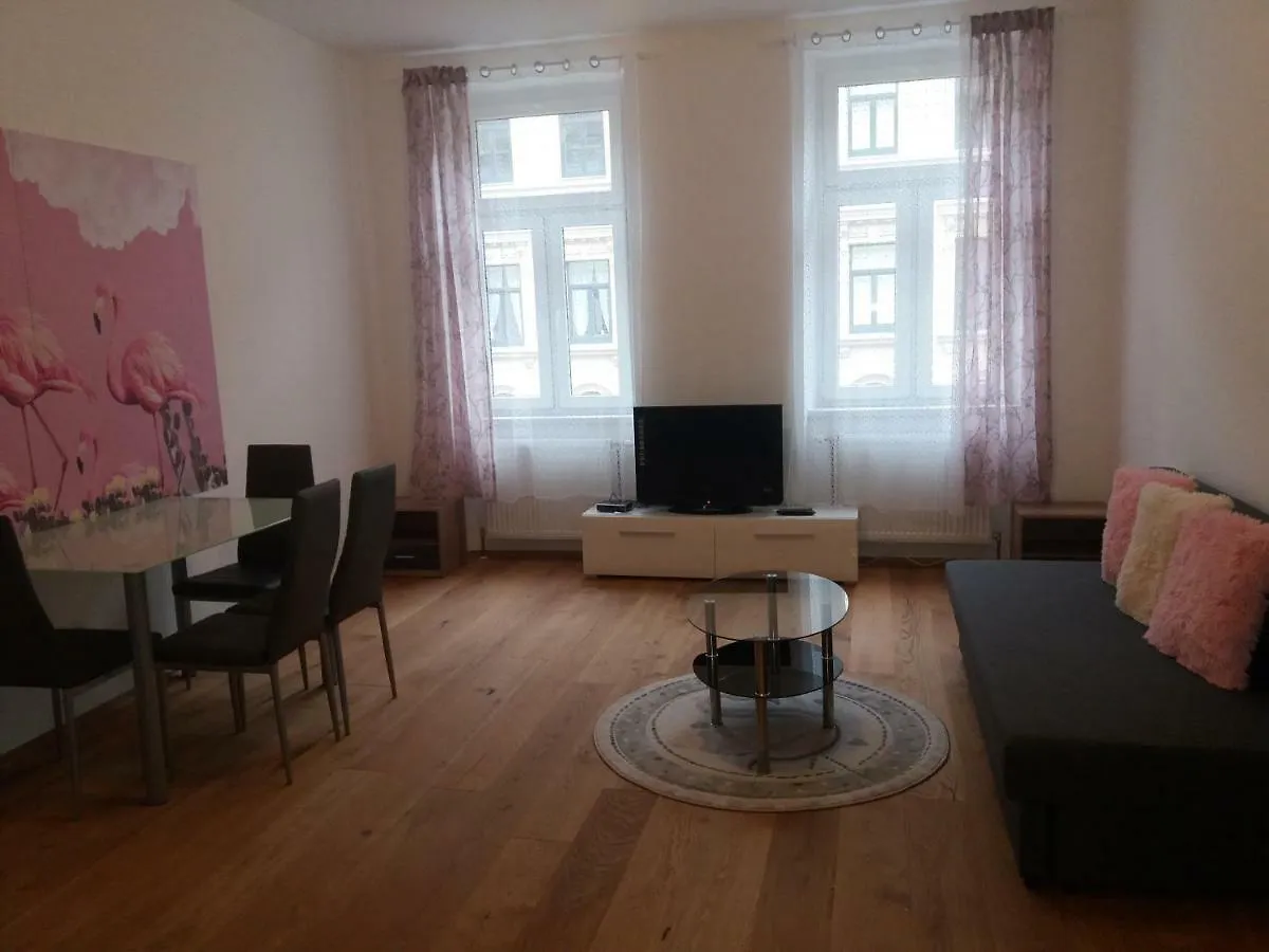 Ferienwohnung Flamingo Wien Apartment